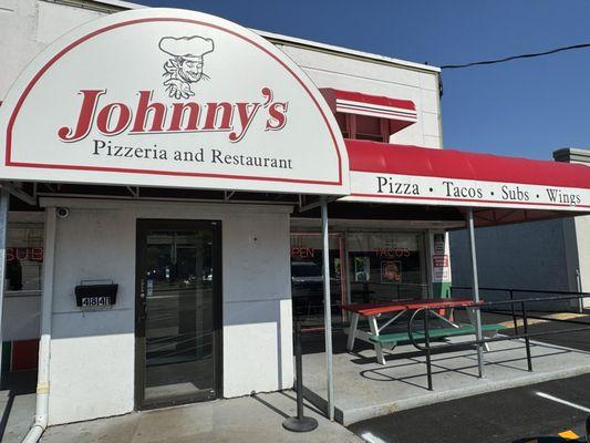 It's a beautiful day to enjoy some Johnny's on the shaded patio!