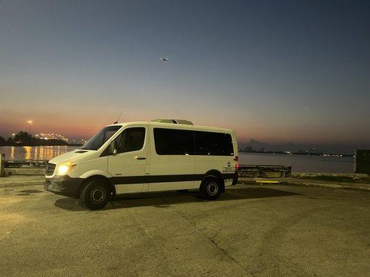 Vian Shuttles And Limo Services