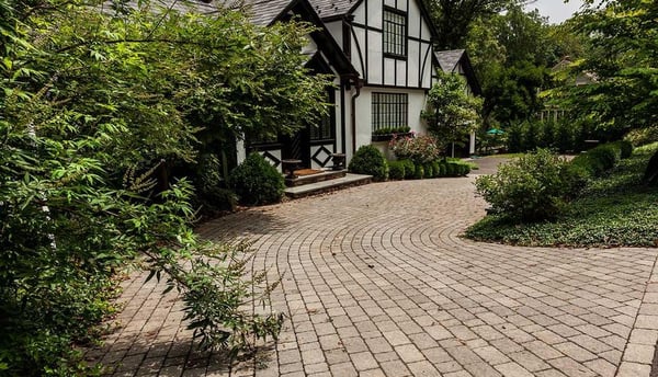 Expert Hardscaping Pavers, Brick and Stone Suppliers for homeowners and hardscaping professionals in southern new jersey