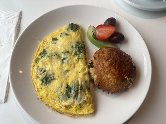 Spinach and mozzarella omelette with a spinach croissant. This is the way I like my eggs cooked! Perfect!