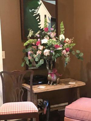 Flowers arranged for the bridal shower.