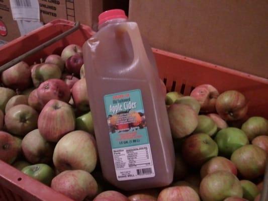 Our 100% Fresh Pressed Cider Made with 100% Apples