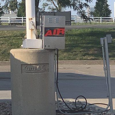 Air pumps at Kum & Go