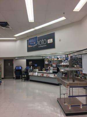 Norwood Walgreens -- 951 Providence Highway / Route 1, Norwood          Interior