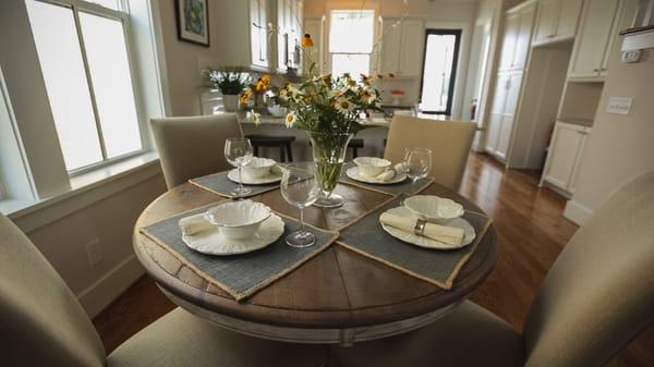 Dining spaces design for hosting