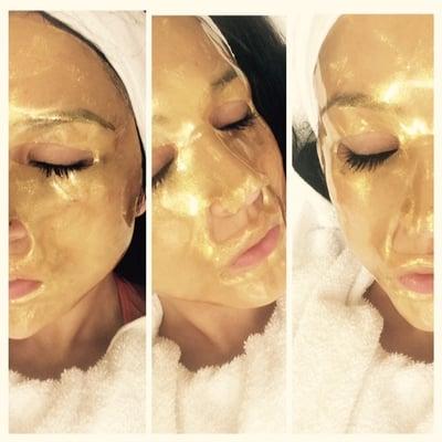 24K Gold Rejuvenation Mask perfect for the Holidays! For all Skin Types. Para todo tipo de piel.  ($45 Complete Facial Treatment