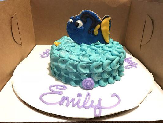 Dory smash cake