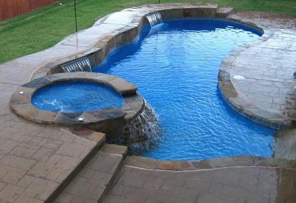 Custom Freeform Gunite Swimming Pool