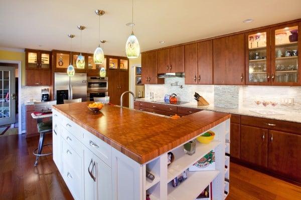 A contemporary kitchen design build in North Potomac. Designed by Ellyn Gutridge bath & kitchen designer.