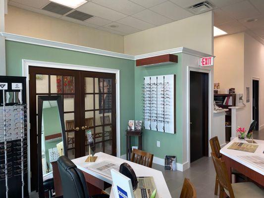 Beacon Center Eye Care of Doral