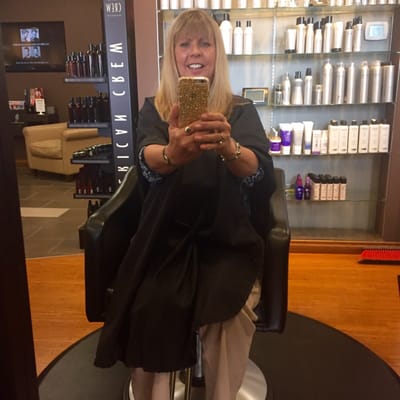 I saw Acena today at Flagship salon and I just love her she did a great job and was very friendly.