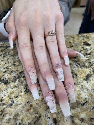 Ombré coffin nails with flowers and diamonds