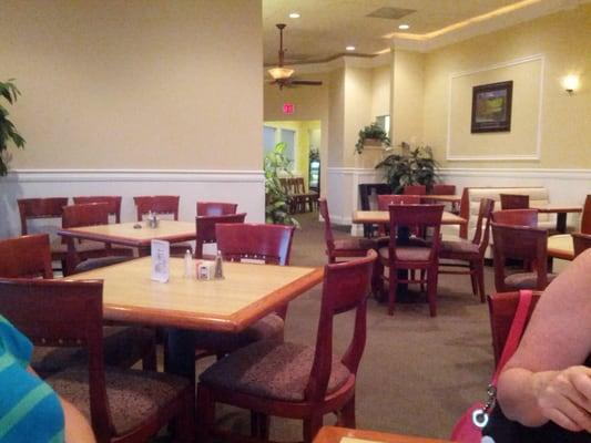 Huntington Hills Restaurant and Lounge