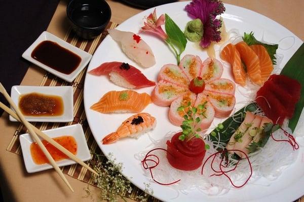 Sushi Sashimi Platter for 2.