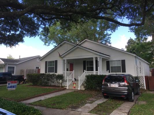 Inspection Day for this adorable Old Jefferson Cottage #oldjefferson #nola_realtor #metairie #nolarealestate