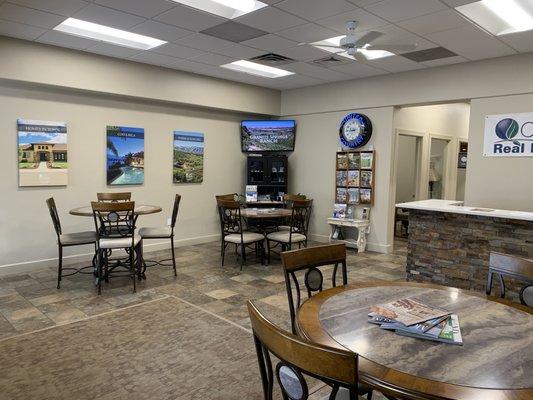 Lobby Area for Teresa Rens Real Estate Agent with United Country Real Colorado Properties in Grand Junction