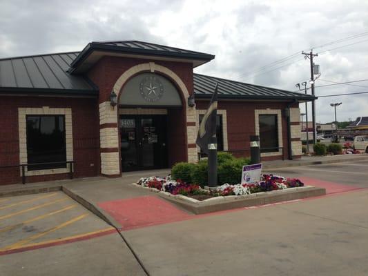 Pinnacle bank cleburne