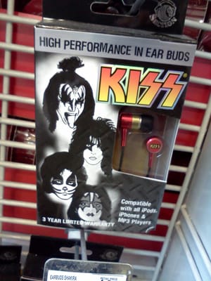 Kiss ear buds!