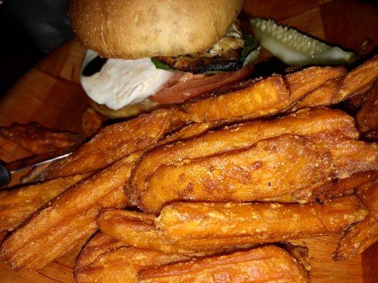 Caprese Sandwich w Sweet Potato Fries