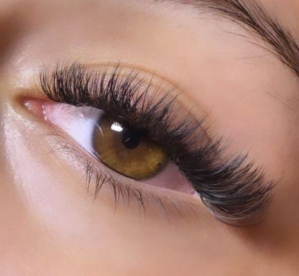 Lash Doll lash extensions