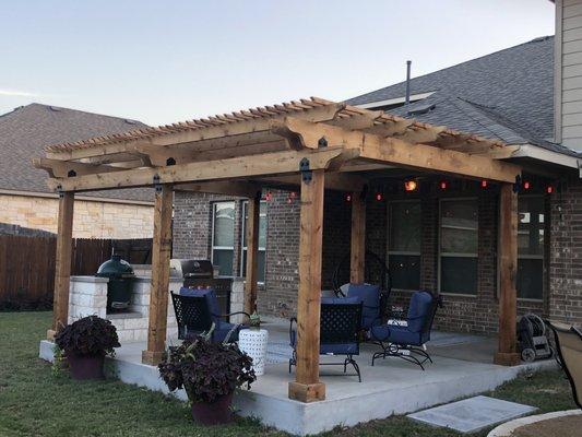 Pergola and outdoor kitchen