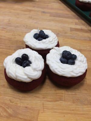 Fourth of July donuts!!