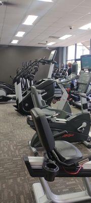 Full line of cardio equipment.