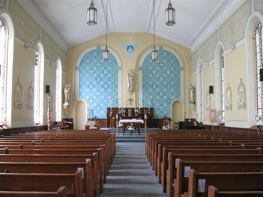 Interior. The traditional Latin Mass in the Extraordinary Form has occasionally been offered here at the preserved high altar.