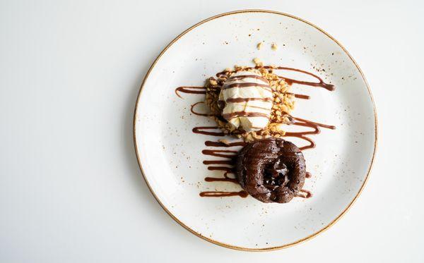 NUTELLA CHOCOLATE CAKE-
Vanilla ice cream, chocolate sauce