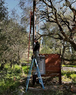 400 amp Meter Panel with PG&E backboard installation