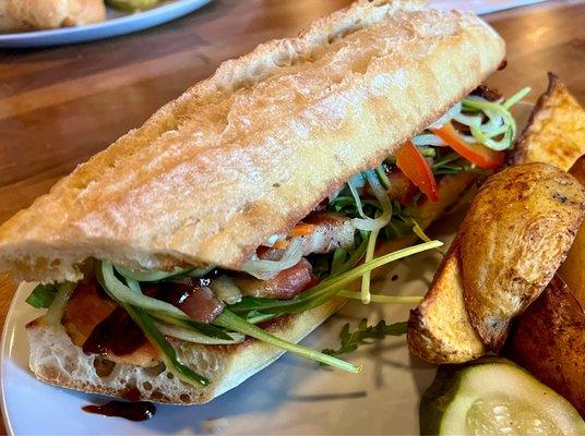 Bahn mi