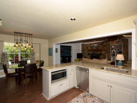 As part of our Faircloud Remodel in Edmond, Oklahoma, the kitchen got a face lift! Featuring freshly painted cabinets, new da...