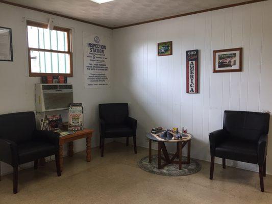 Global Automotive & Hamilton's Auto Body upgraded their waiting room.