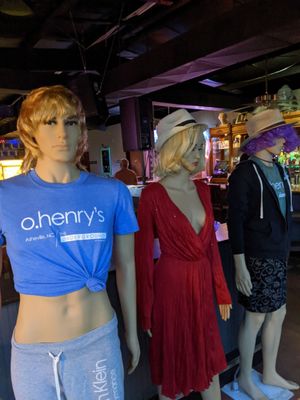 Fashionistas at O.Henrys