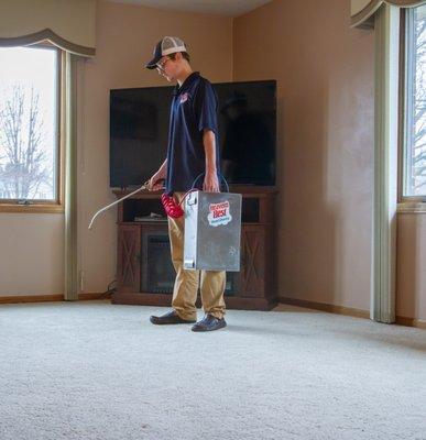 Step 2: Spray pretreatment & carpet cleaning solution