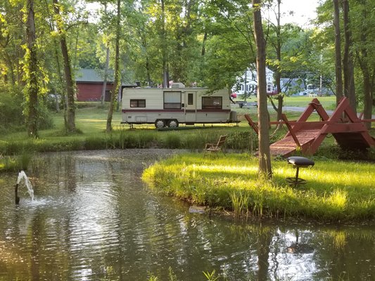 newly remodeled camping trailer,  Lots of room !!