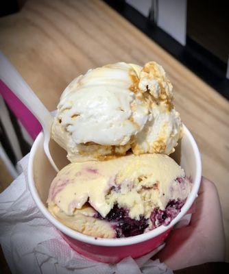 Top: earl grey honeycomb, bottom: lemon curd blueberry basil