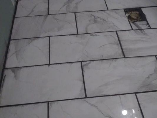 Bathroom ceramic tile complete