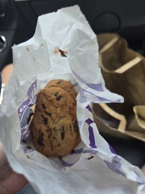 Chocolate chip cookie - it was ok.