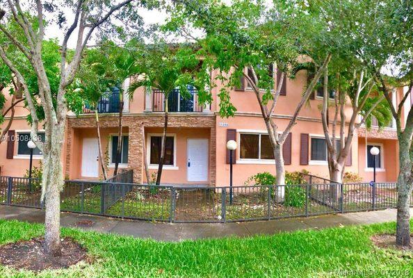 11284 SW 229th Ter #0 Miami, FL 33170-7610 Quiet community townhouse with 3BR, 2.5 BTH. High ceiling, whirlpool appliances, W/D inside unit