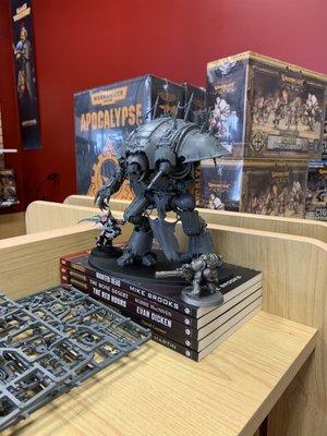 War Hammer Figurines