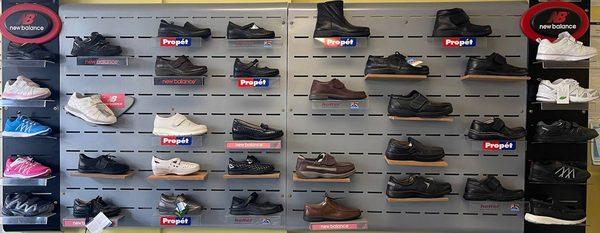 Comfort Shoes: Orthopedic and diabetic shoes by Propet and Pilgrim