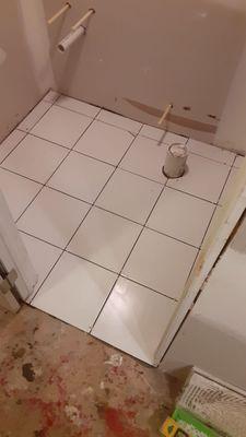 Ceramic tile