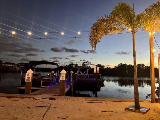 Beautiful spot to jet ski or pontoon if you're in the Tampa area! Good trucks, fire pits and chill vibe.  Safety and fun is the priority!