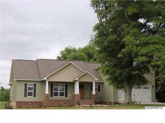 Beautiful craftsman style home located on over an acre. Less than 5 years old