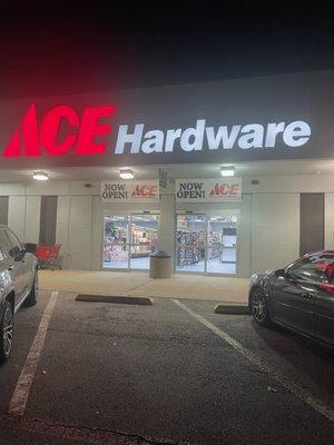 Ace Hardware - Garland