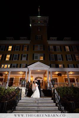 Wedding photos at Mountain View Grand Resort & Spa, Whitefield, NH by New Hampshire wedding photographer Cate Bligh.