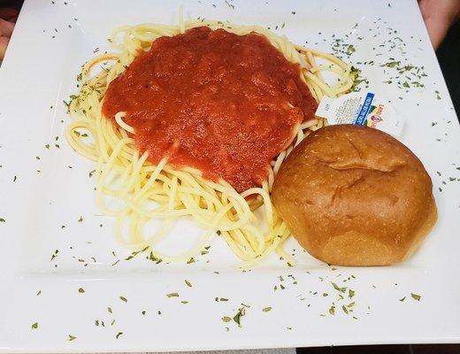 Wall Street Family Grill Spaghetti Dinner