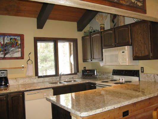 Granite Counter, Full Kitchen at Wildflower 54 Mammoth