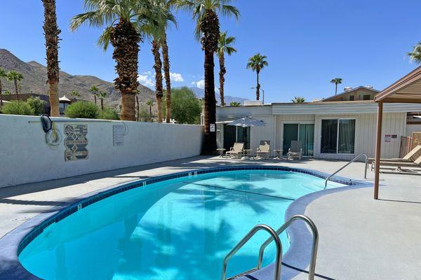 Rancho Mirage RV & Mobile Village